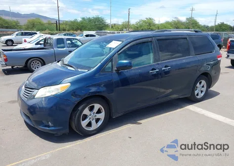 2011 Toyota Sienna Xle V6/Xle V6 Auto Access Seat из США, поврежденный, VIN 5TDYK3DC1BS127567